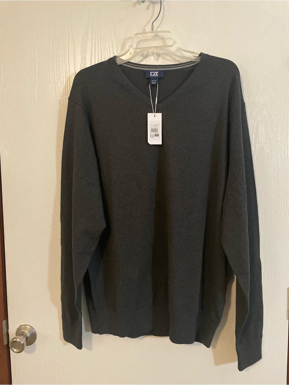 Cutter & Buck Men’s Charcoal Grey V-Neck Pullover Sweater XL NWT
